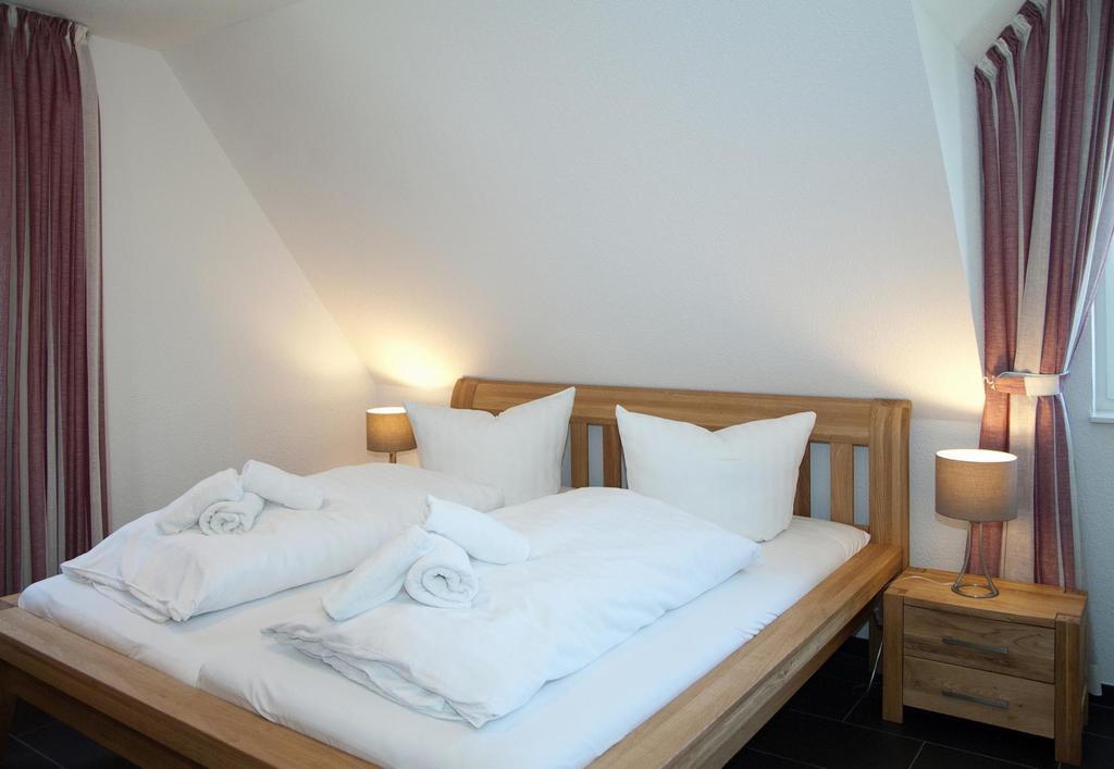 Ferienhaus Emmely Nur Wenige Gehminuten Zum Strand Ruhig Glowe Luaran gambar