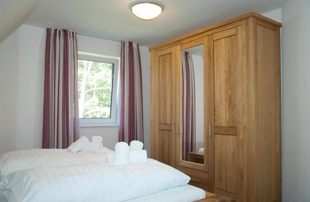 Ferienhaus Emmely Nur Wenige Gehminuten Zum Strand Ruhig Glowe Luaran gambar