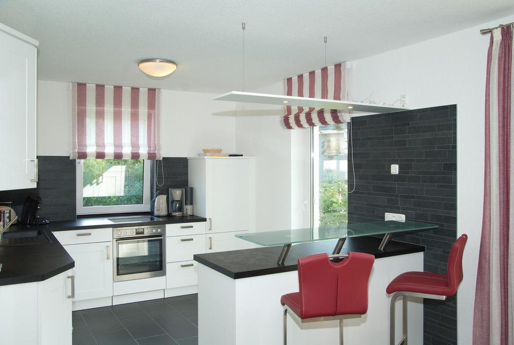 Ferienhaus Emmely Nur Wenige Gehminuten Zum Strand Ruhig Glowe Luaran gambar